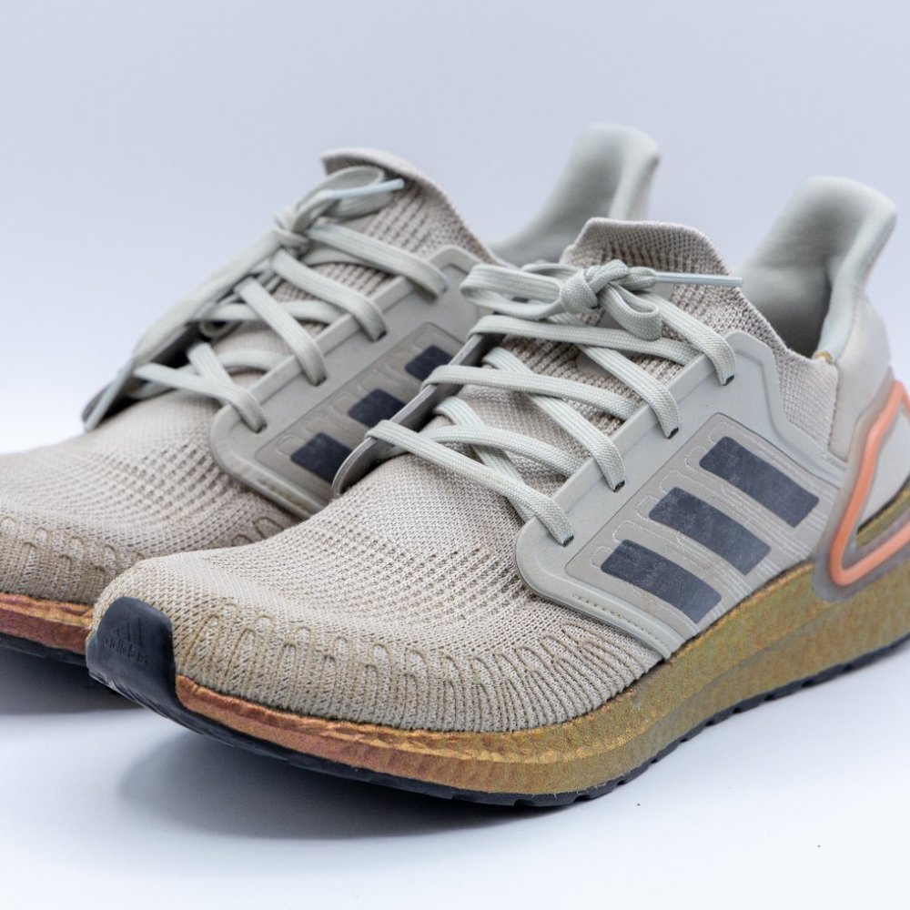 Adidas Ultraboost 20 - Picture 2 of 3